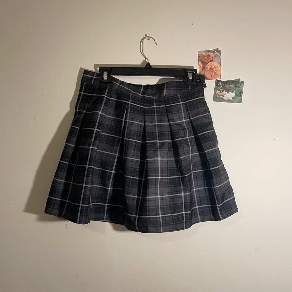Grey plaid skirt💿🧷🫧